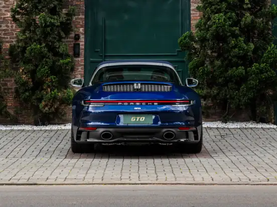 PORSCHE-911-3.0 24V H6 GASOLINA TARGA 4 GTS PDK PORSCHE-911-2023