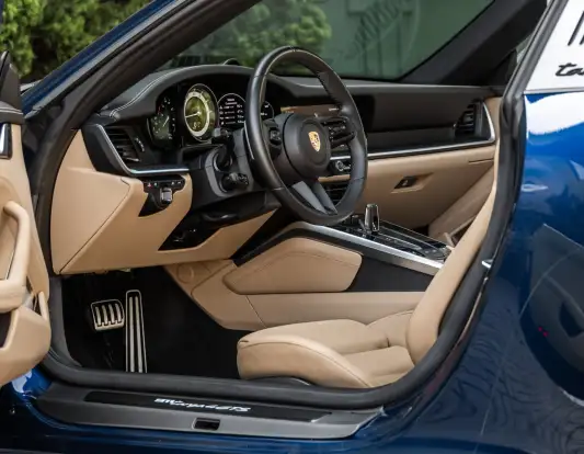 PORSCHE-911-2023