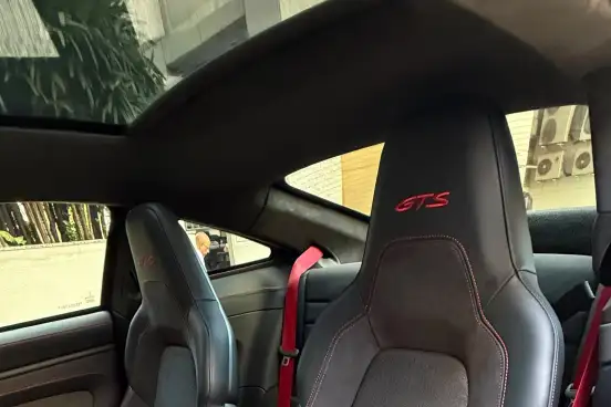 PORSCHE-911-2025