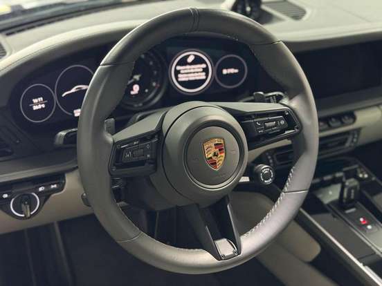 PORSCHE-911-2020