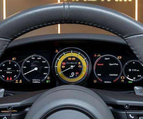 PORSCHE-911-2021
