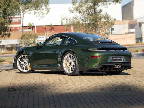PORSCHE-911-2025