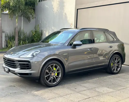 Porsche Cayenne 3.0 V6 E-Hybrid AWD Tiptronic S