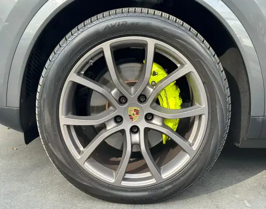 PORSCHE-CAYENNE-2021