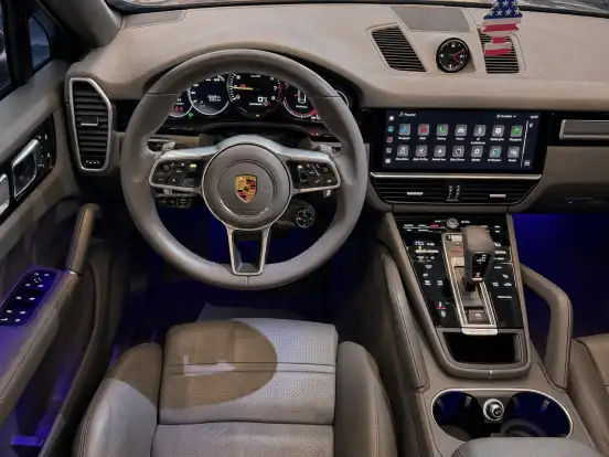 PORSCHE-CAYENNE-2023