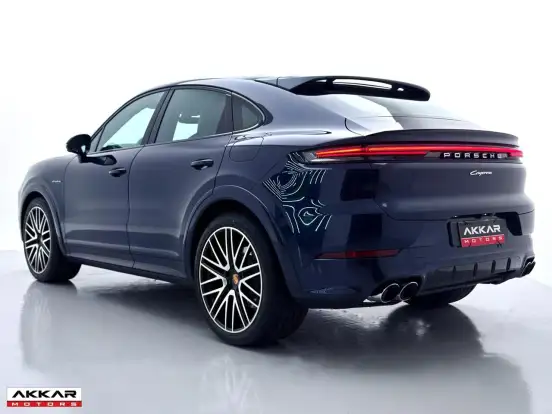 PORSCHE-CAYENNE-2025