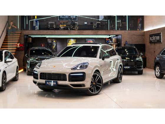 Porsche Cayenne 3.0 V6 E-Hybrid AWD Tiptronic S