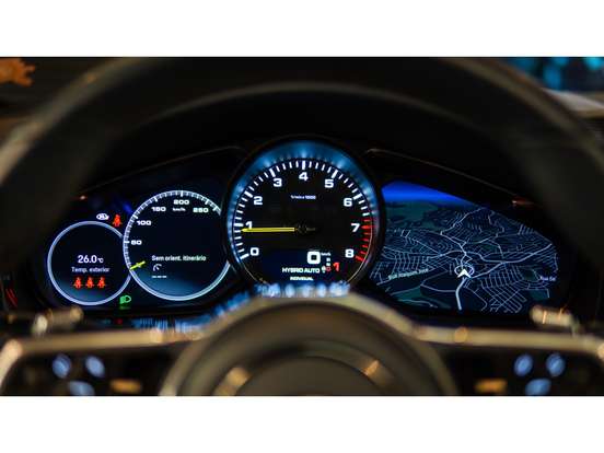 PORSCHE-CAYENNE-2022