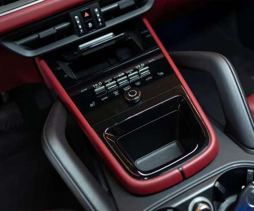 PORSCHE-CAYENNE-2024