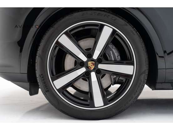 PORSCHE-CAYENNE-2024