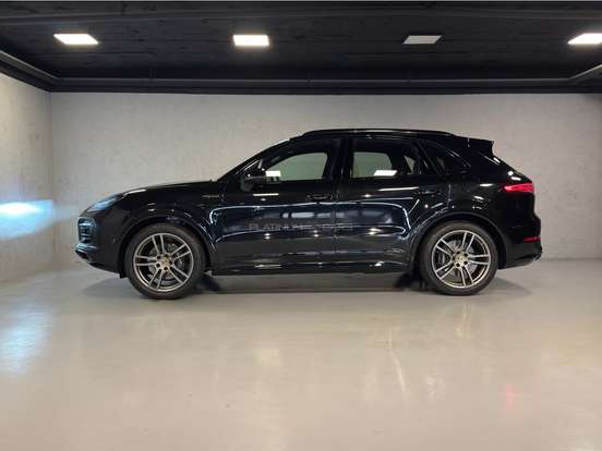 PORSCHE-CAYENNE-3.0 V6 E-HYBRID PLATINUM EDITION AWD TIPTRONIC S PORSCHE-CAYENNE-2022