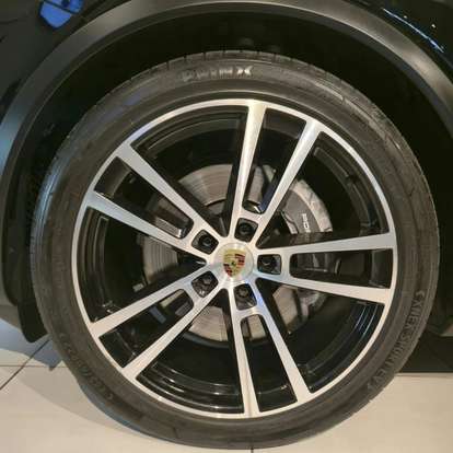 PORSCHE-CAYENNE-2024