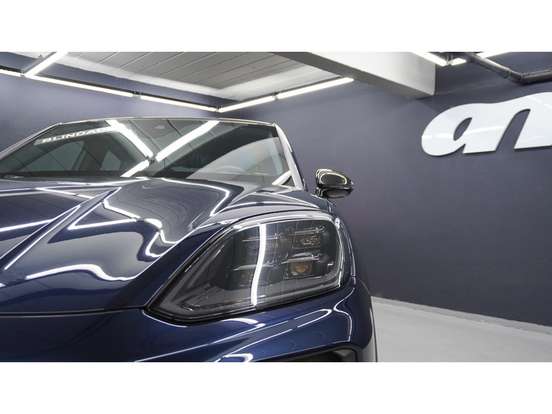 PORSCHE-CAYENNE-2025