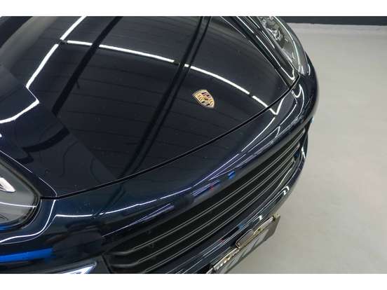 PORSCHE-CAYENNE-2017