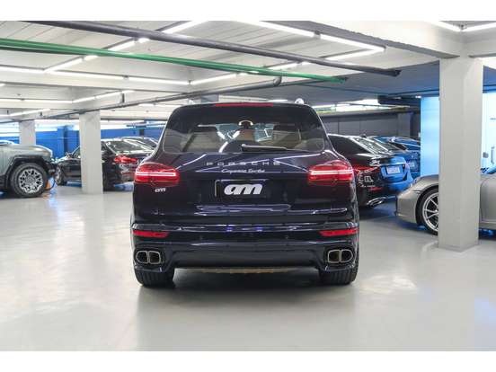 PORSCHE-CAYENNE-4.8 4X4 V8 32V TURBO GASOLINA 4P TIPTRONIC PORSCHE-CAYENNE-2017