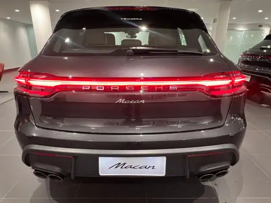 PORSCHE-MACAN-2024