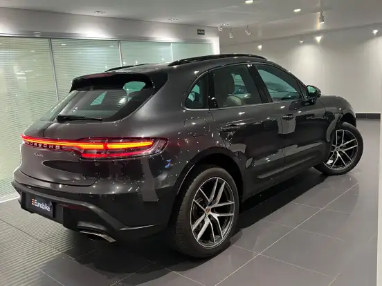 PORSCHE-MACAN-2024