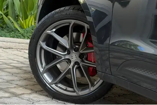 PORSCHE-MACAN-2022