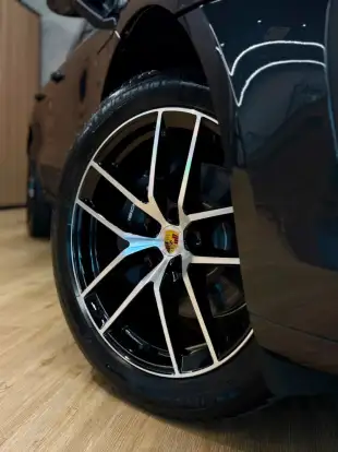 PORSCHE-MACAN-2026
