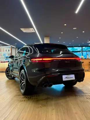 PORSCHE-MACAN-2026