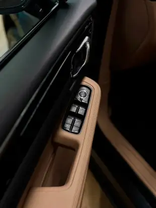 PORSCHE-MACAN-2026