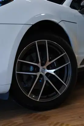 PORSCHE-MACAN-2026