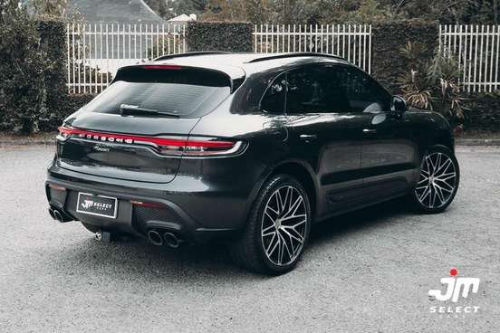 PORSCHE-MACAN-2022