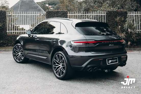 PORSCHE-MACAN-2022