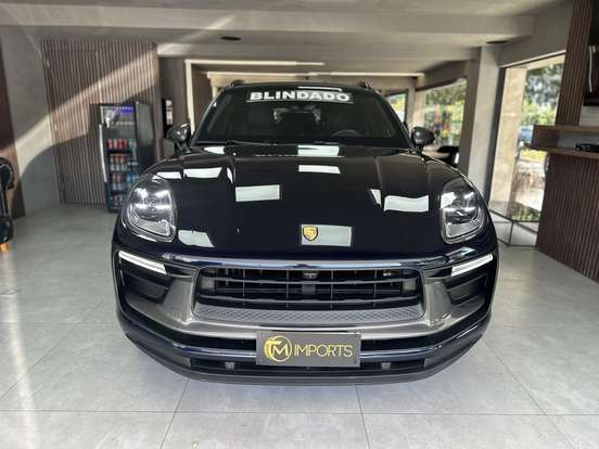 PORSCHE-MACAN-2022