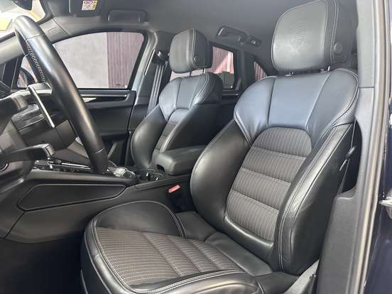 PORSCHE-MACAN-2022