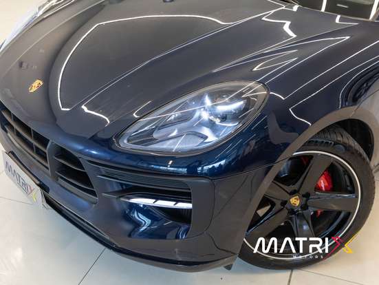 PORSCHE-MACAN-2021