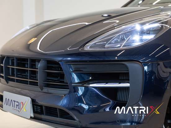 PORSCHE-MACAN-2021