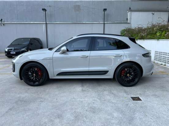 PORSCHE-MACAN-2023