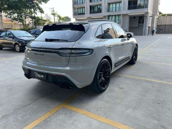 PORSCHE-MACAN-2023