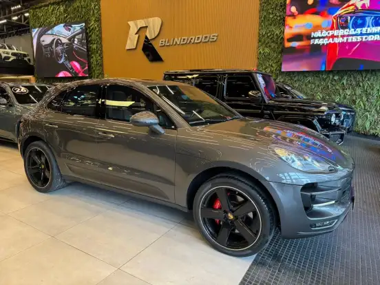 PORSCHE-MACAN-2014