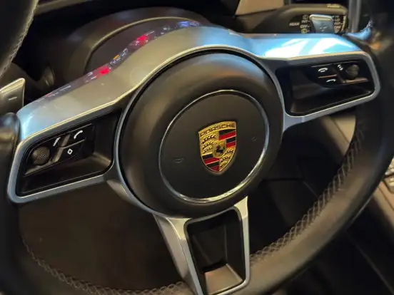 PORSCHE-MACAN-2014