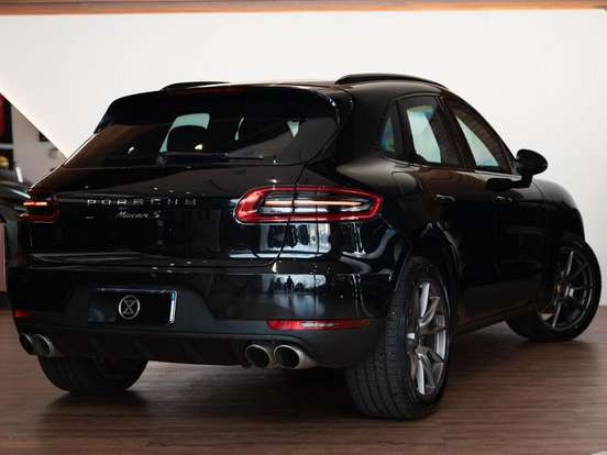 PORSCHE-MACAN-2014