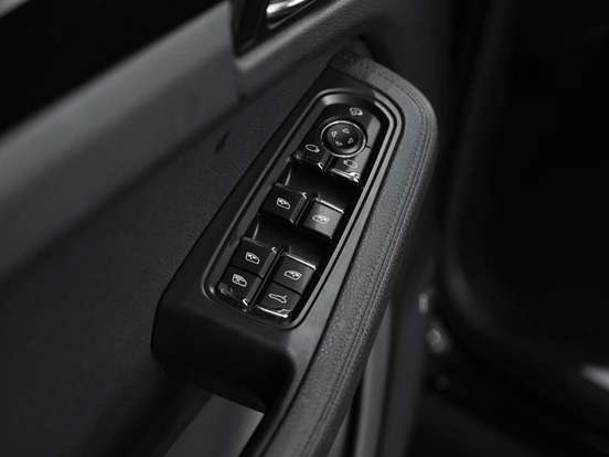 PORSCHE-MACAN-2014