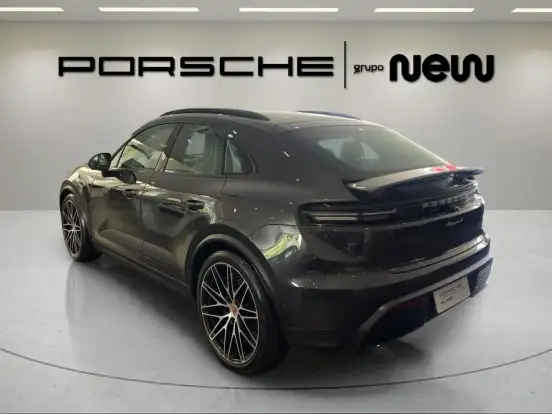 PORSCHE-MACAN-2025