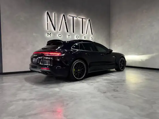 PORSCHE-PANAMERA-2023