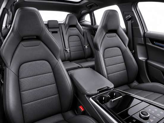 PORSCHE-PANAMERA-2026