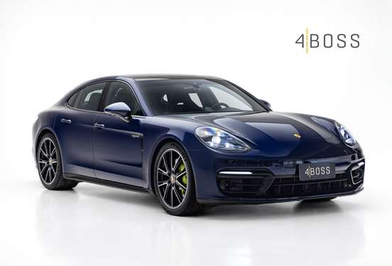 PORSCHE-PANAMERA-2023
