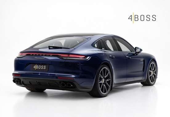 PORSCHE-PANAMERA-2023