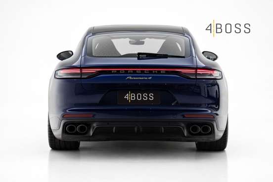 PORSCHE-PANAMERA-2023
