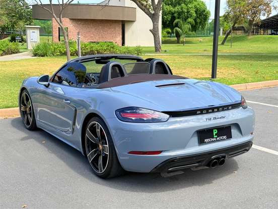 PORSCHE-718-2023