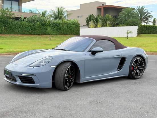 PORSCHE-718-2023