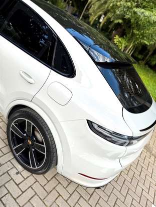 PORSCHE-CAYENNE-2023