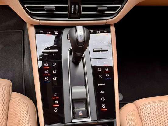 PORSCHE-MACAN-2.0 TURBO GASOLINA PDK PORSCHE-MACAN-2024