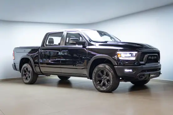 RAM-1500-5.7 V8 GASOLINA REBEL CD 4X4 AUTOMÁTICO RAM-1500-2021