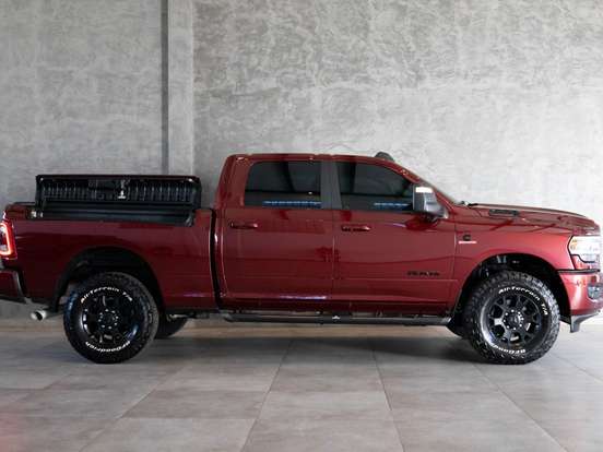 RAM-2500-6.7 I6 TURBO DIESEL LARAMIE NIGHT EDITION CD 4X4 AUTOMÁTICO RAM-2500-2023